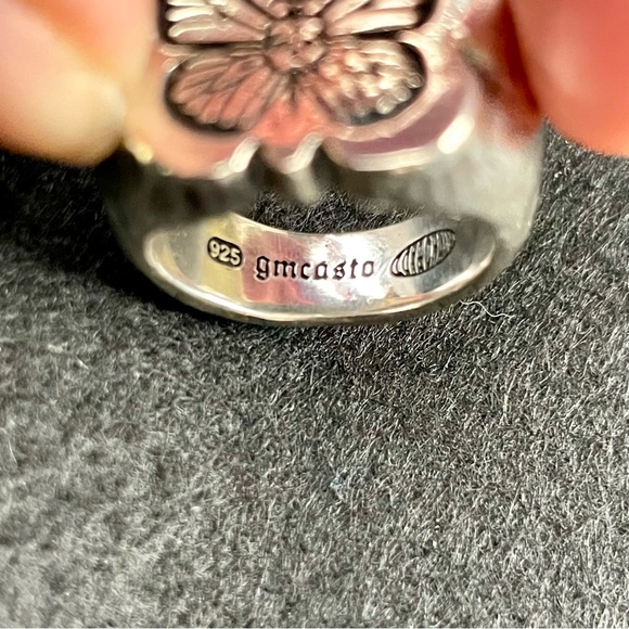 Silver butterfly Ring lox and chain - Picture 3 of 5